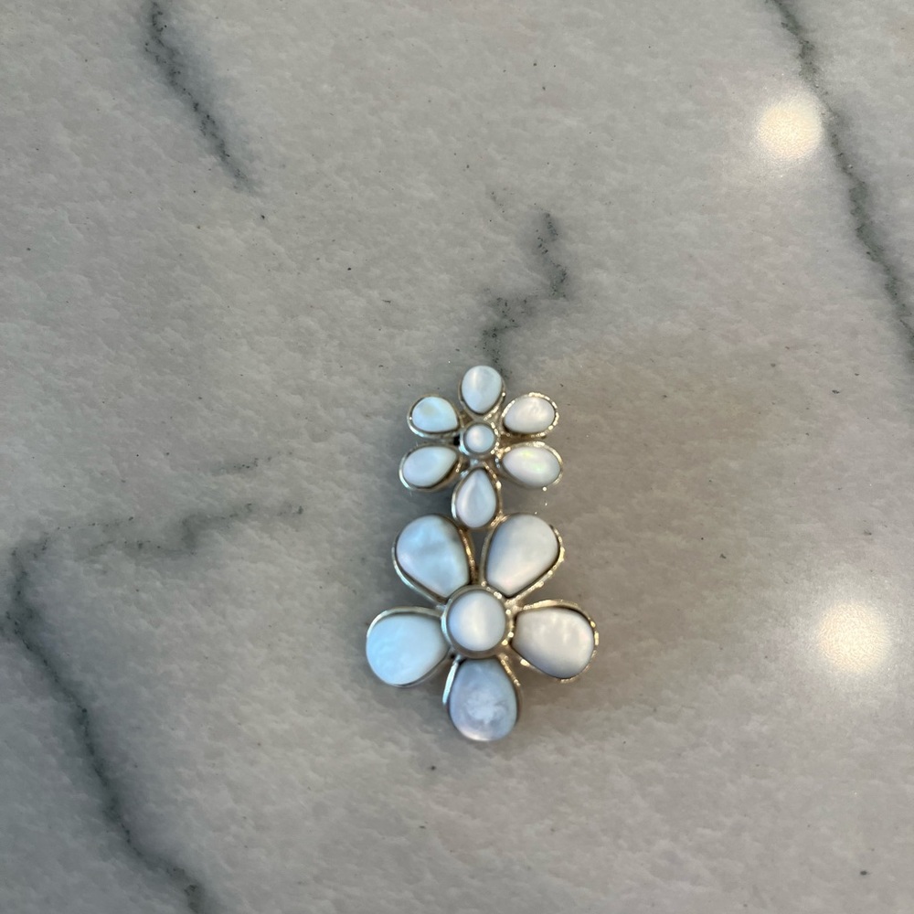 925 sterling mother of pearl pendant